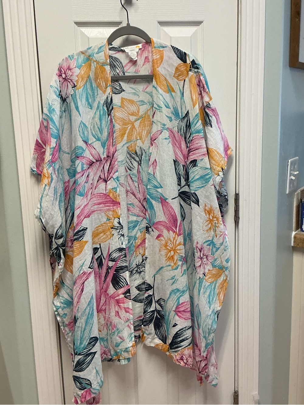 C&C California Tropical Floral Leaf Print Linen Kimono Cover Up Swimsuit Breezy